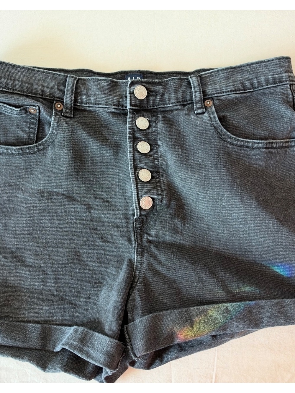 GAP Denim High-Rise Black Wash Button-Front Shorts Size 12 Regular 4" Inseam